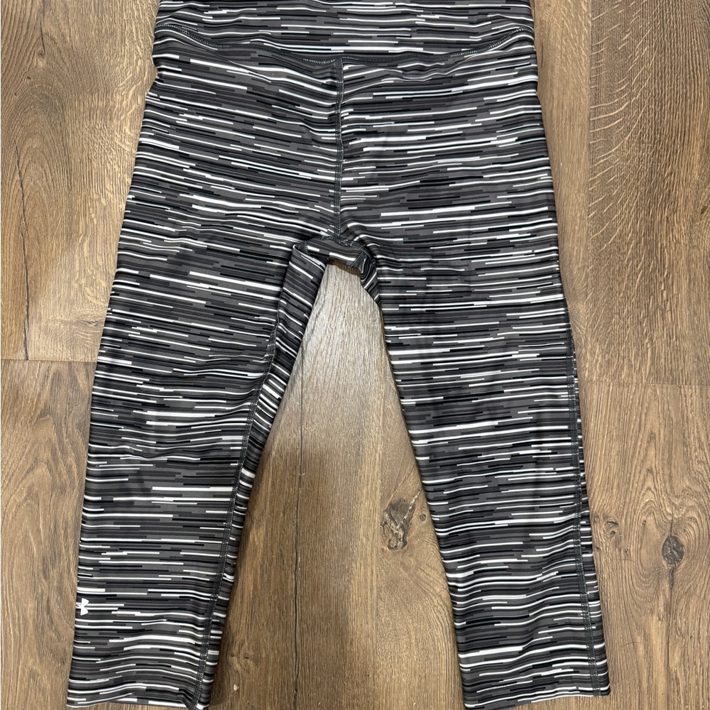 Women’s Black and Gray Striped Leggings